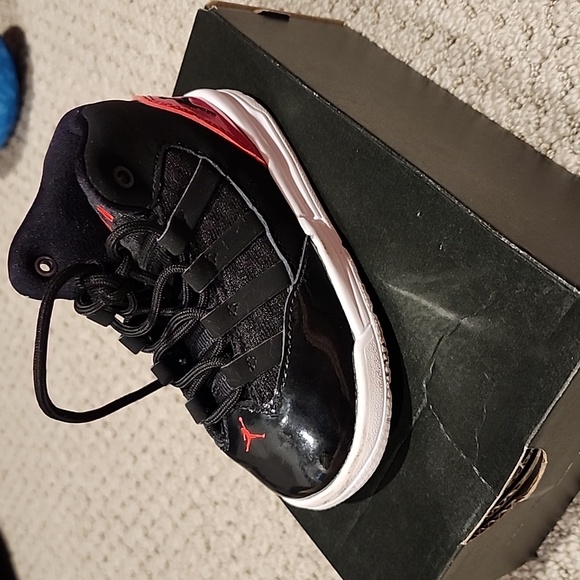 Jordan Max Aura - Picture 1 of 4